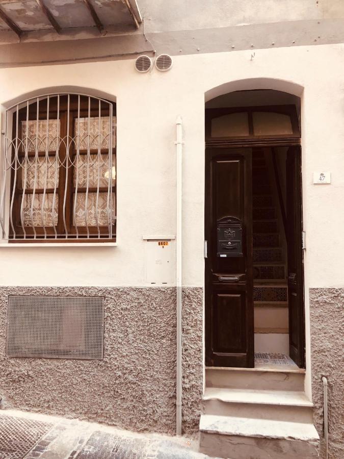 Casetta Alu' - Il Tuo Nido A Stampace Cagliari Exterior foto